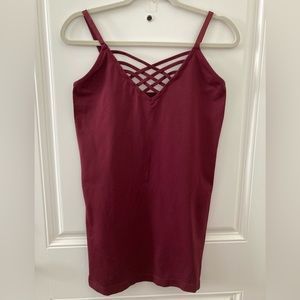 Zenana Women’s Plus Criss Cross V-neck Front Camisole Burgundy Size 1X/2X